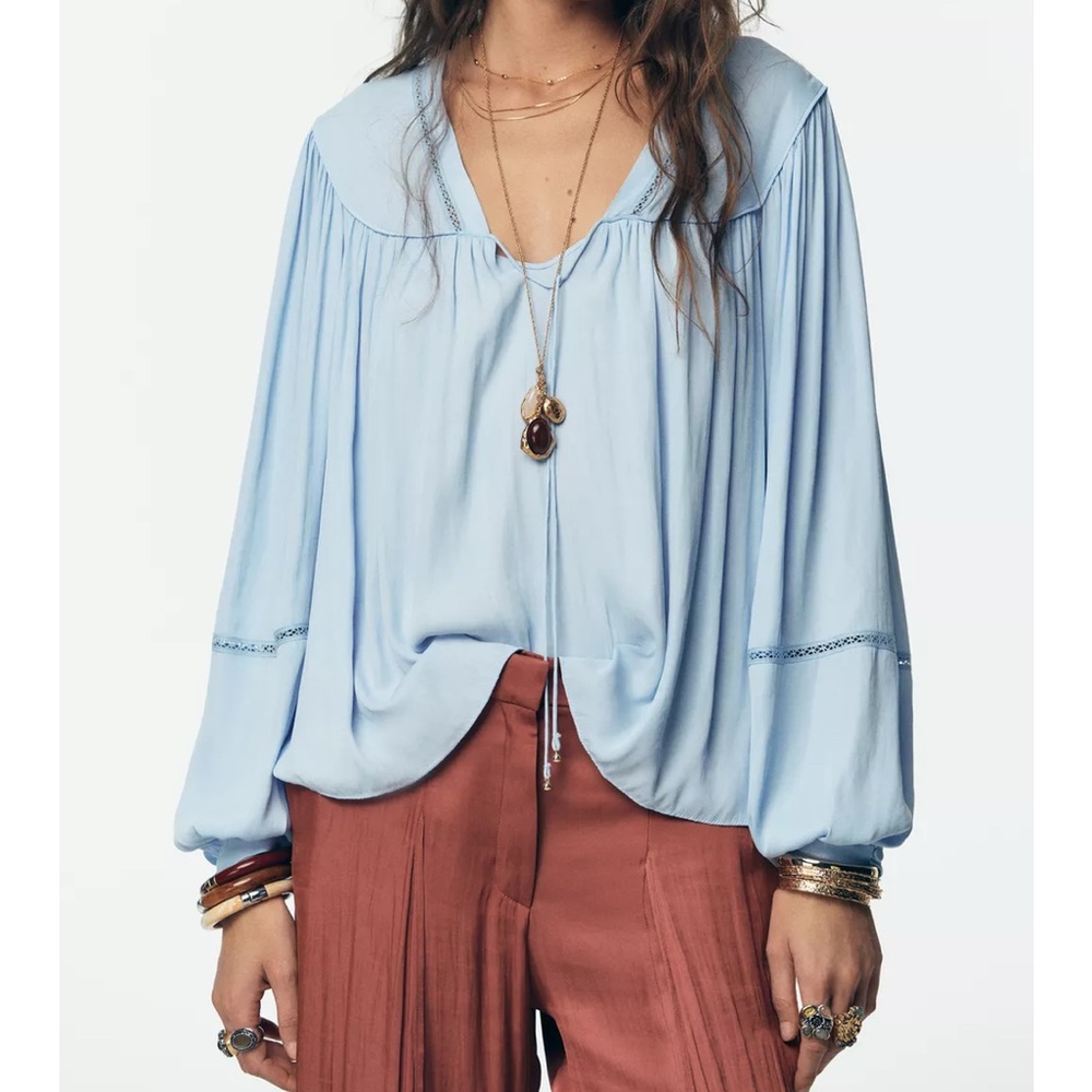 Zara flowy Lace trim blouse 🩵